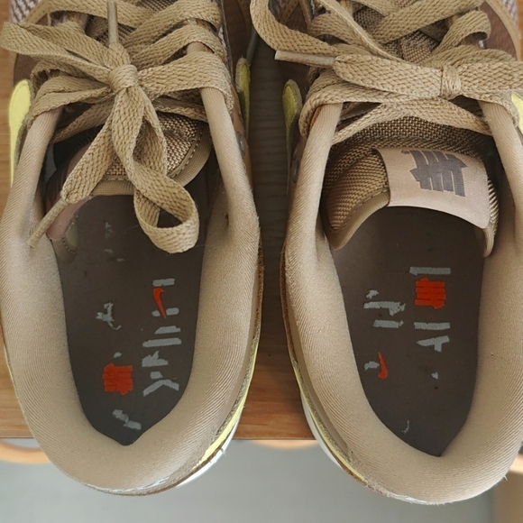 Nike x Undefeated Dunk Low SP Canteen size 9 - Picture 6 of 8